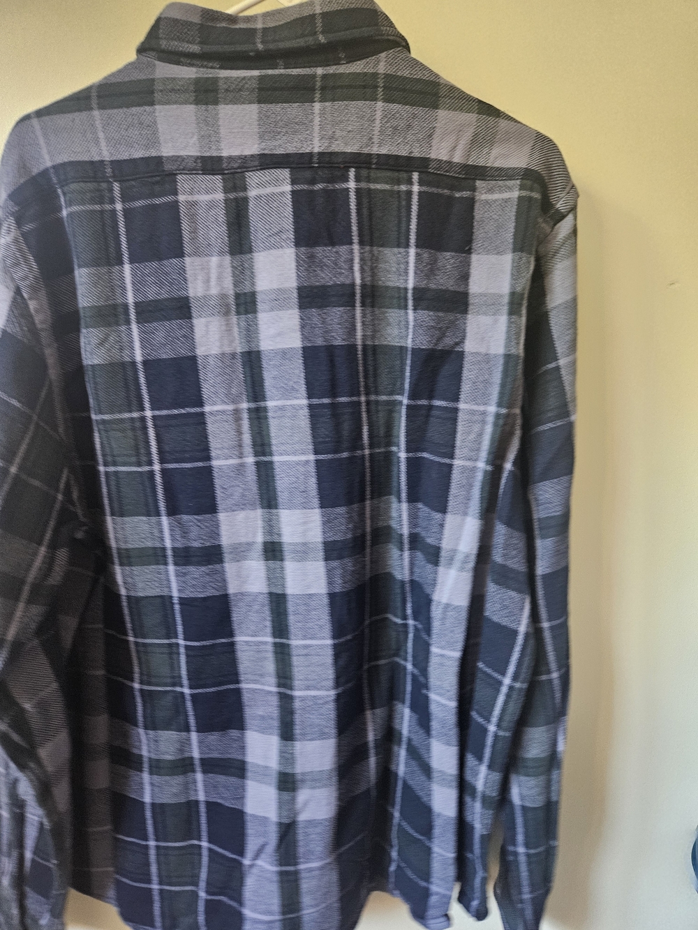Men's Tailor Vintage Reversible Navy & Gray Plaid Button-Up Shirt - Picture 5 of 5